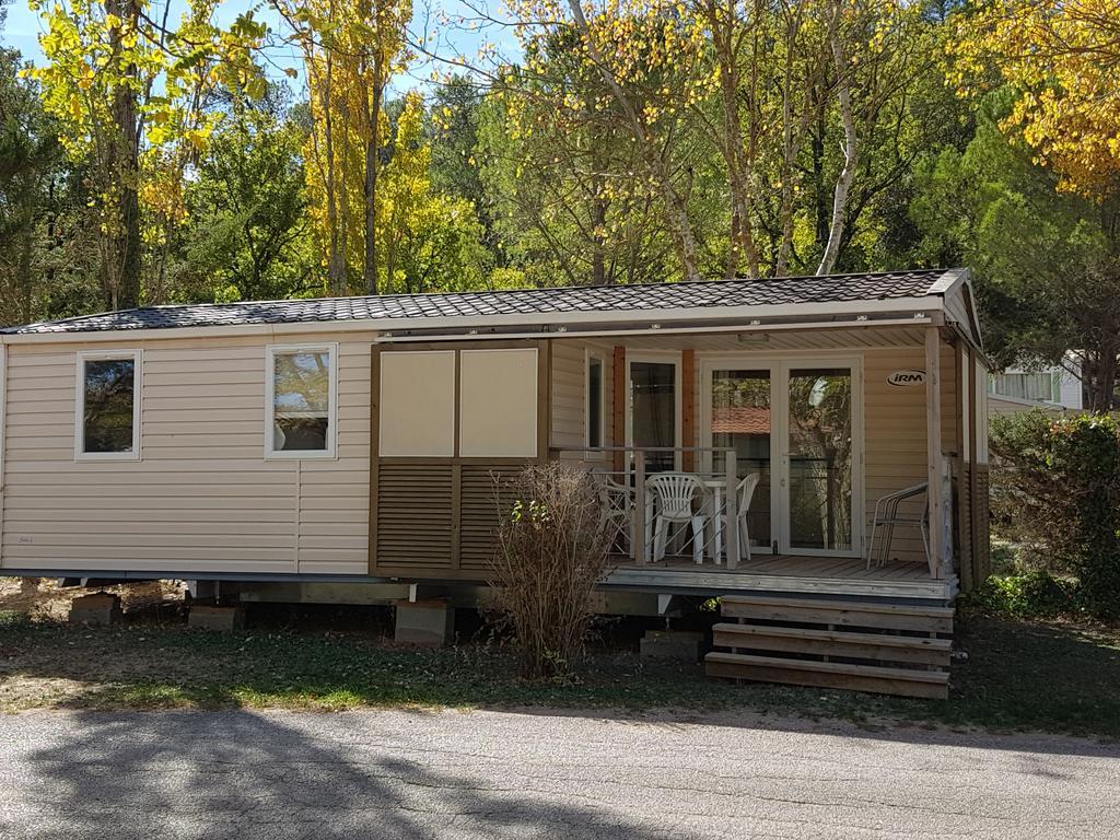 Camping La Vidaresse Hotel Sainte-Anastasie-sur-Issole Екстериор снимка